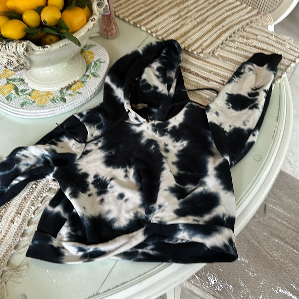 Dance marvel I think size small but oversized